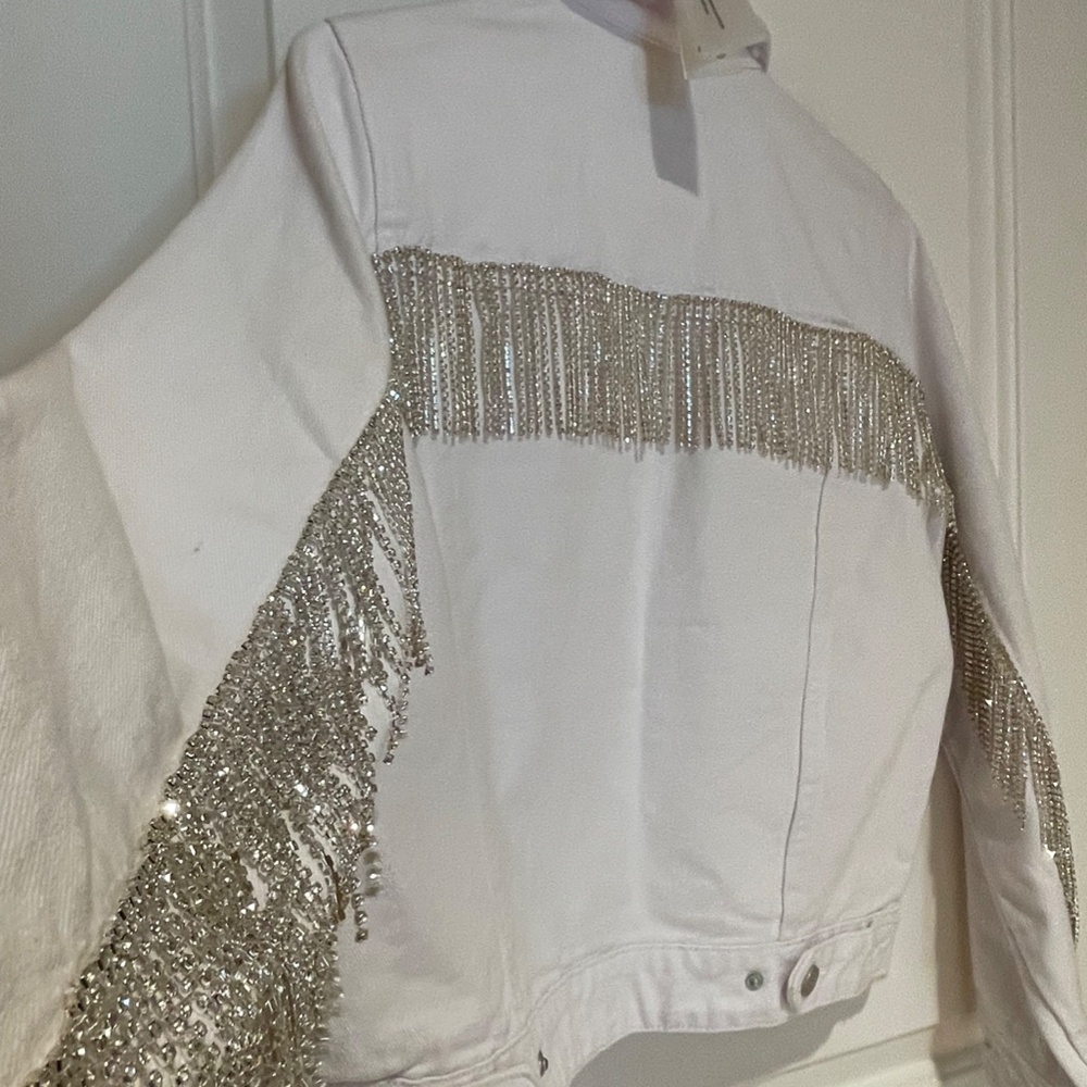 BLANK NYC Rhinestone Fringe White Denim Jean Jacket X-SMALL (oversized style)